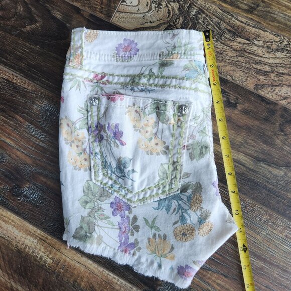 MISS ME Cargo Botanical Garden White Denim Shorts Zip Pocket Frayed Hem - Picture 11 of 11